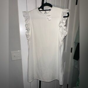 NWT TCEC Size Large Elegant White Ruffle Sleeve Boutique Dress
